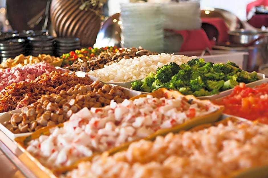 Crowne Plaza Minneapolis West By IHG