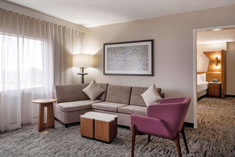 Hilton Dallas Lincoln Centre