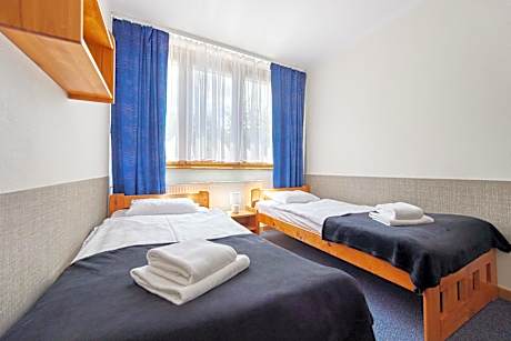 Twin Room with Mountain View