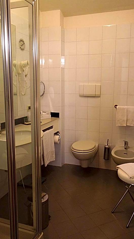 Albergo Della Roccia