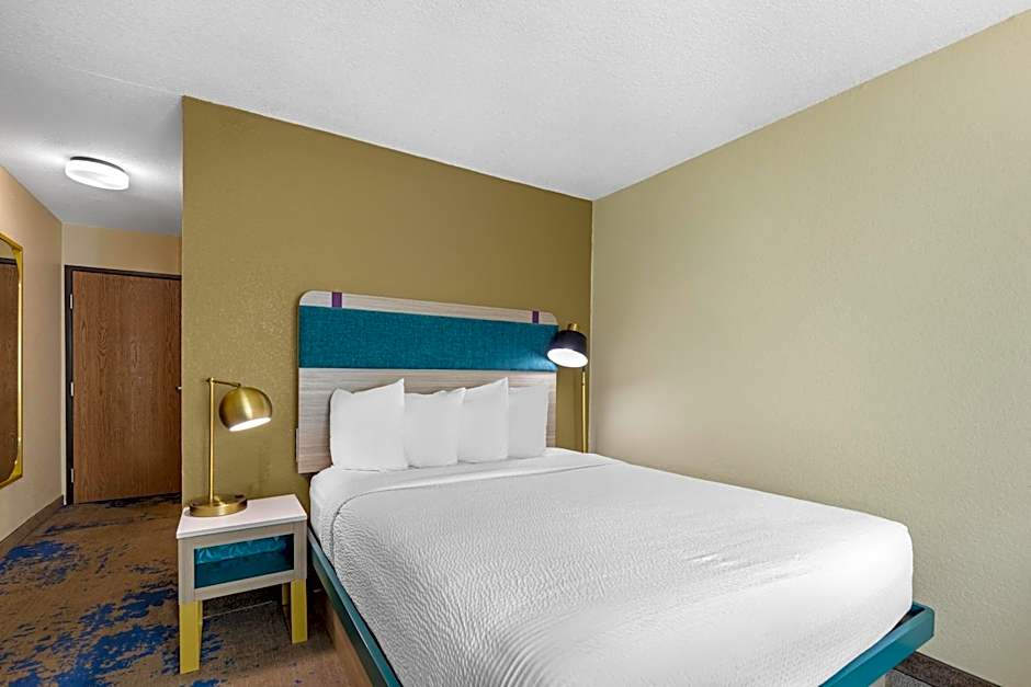 Best Western Plus Altoona Inn