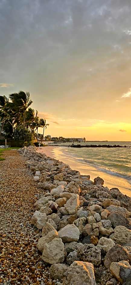 Paradise awaits you at Key Colony Beach