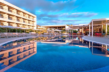 Pharos Hvar Bayhill Hotel