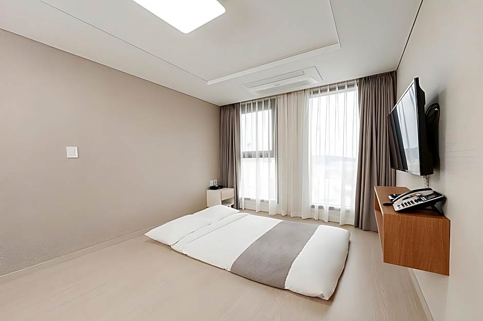 Centum Mark Hotel Yang Yang