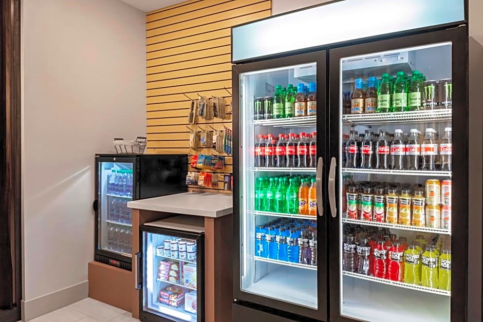 Holiday Inn Express And Suites Madison By IHG