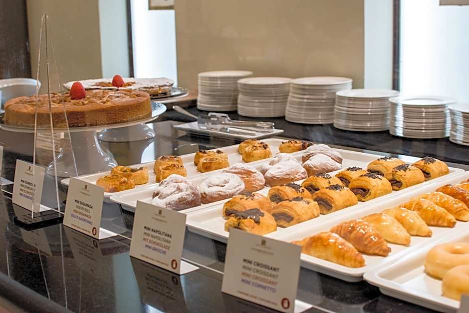 Hotel Andalucia Center