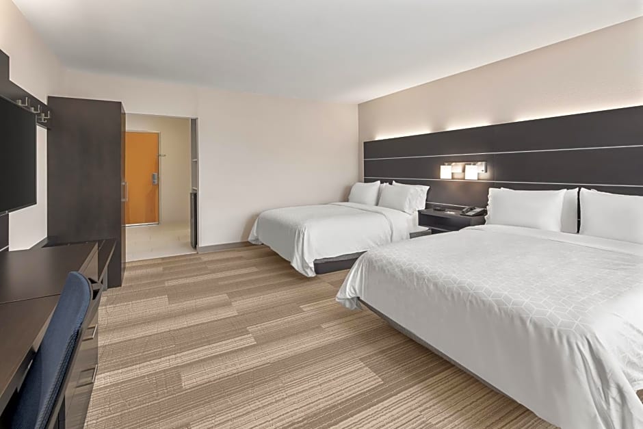 Holiday Inn Express & Suites - Hardeeville-Hilton Head by IHG