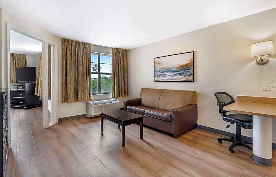 Extended Stay America Suites - Fort Lauderdale - Cypress Creek - NW 6th Way