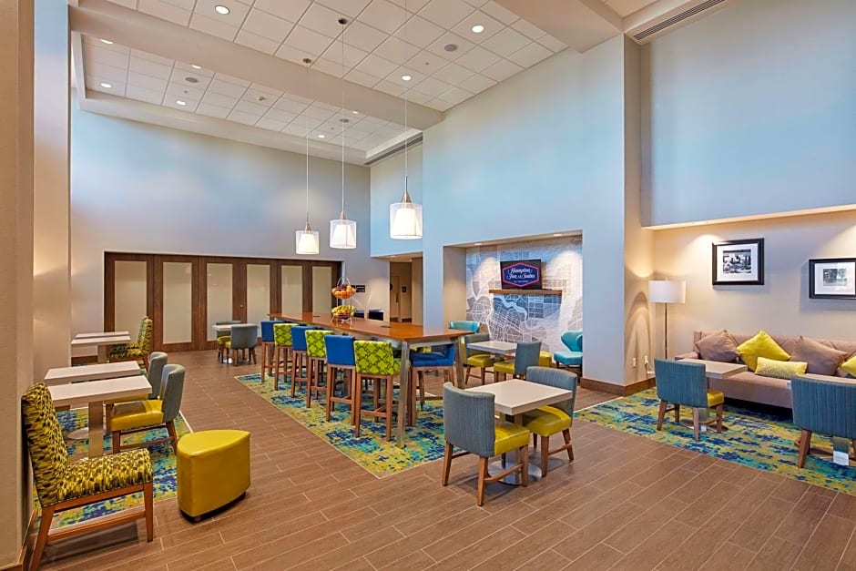 Hampton Inn By Hilton & Suites Sacramento at CSUS