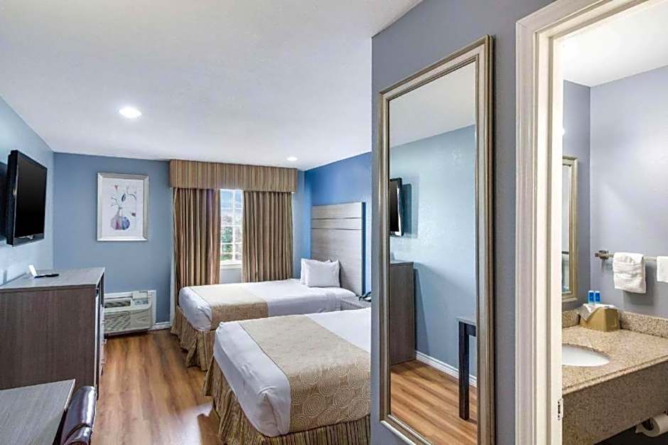 Rodeway Inn & Suites Port Arthur - Groves