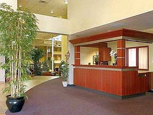 Days Inn & Conference Centre by Wyndham Blainville