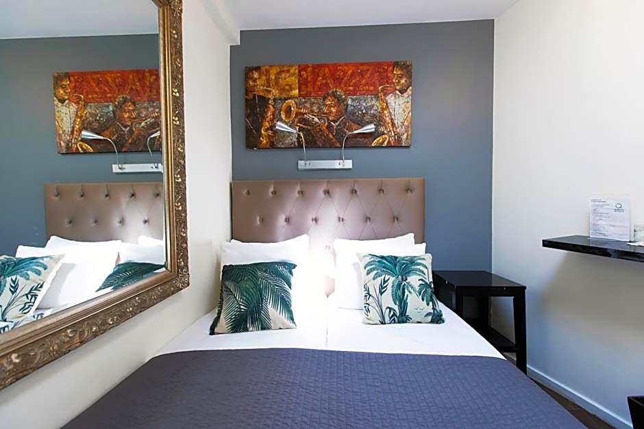 Quentin Museum Square Hotel