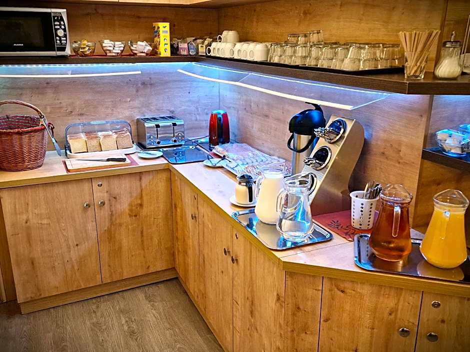 Mikon Eastgate Hotel - City Centre