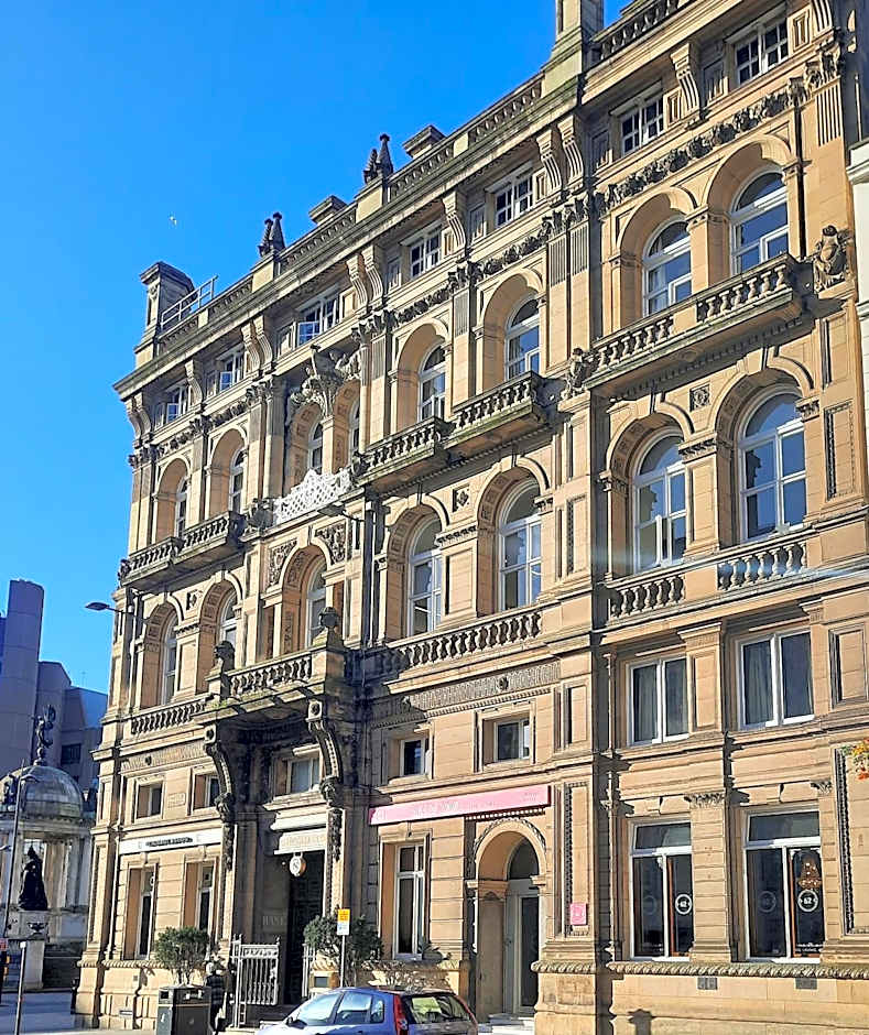 62 Castle Street Hotel