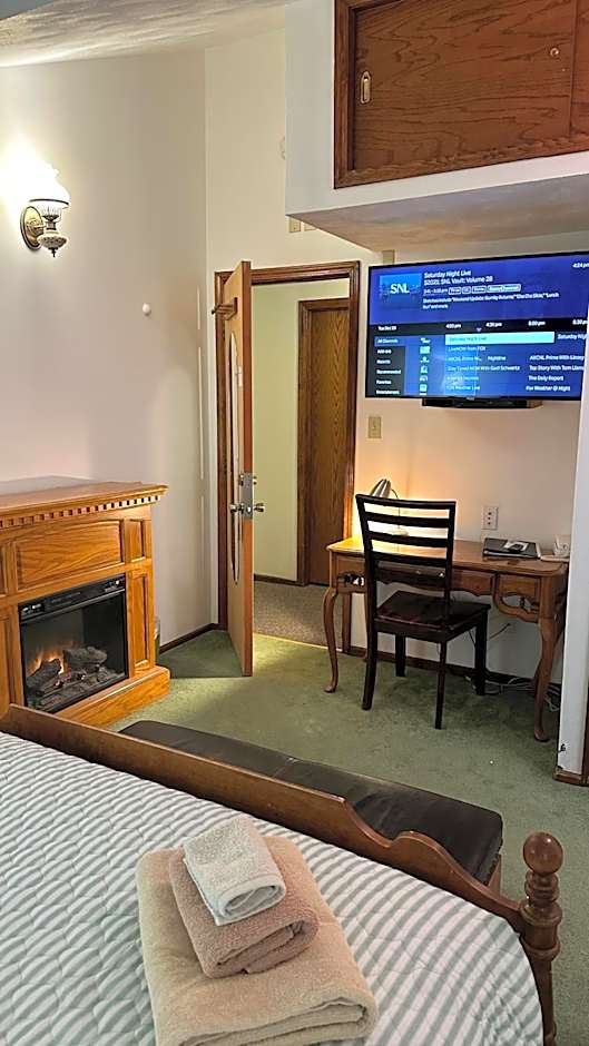 7 Gables Inn & Suites