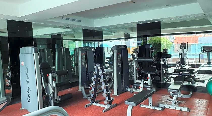 Amora NeoLuxe Suites Hotel