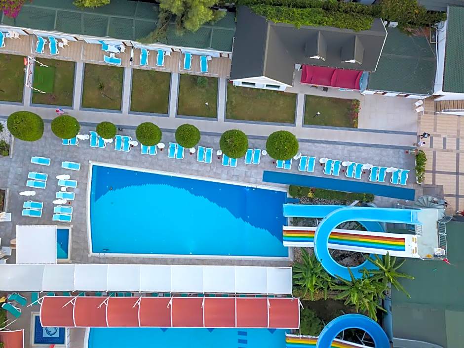 Armas Beach Hotel
