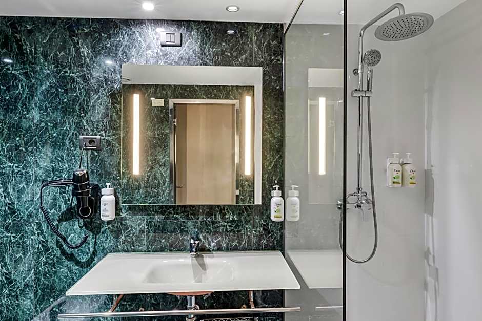 B&B Hotel Granada Estacion