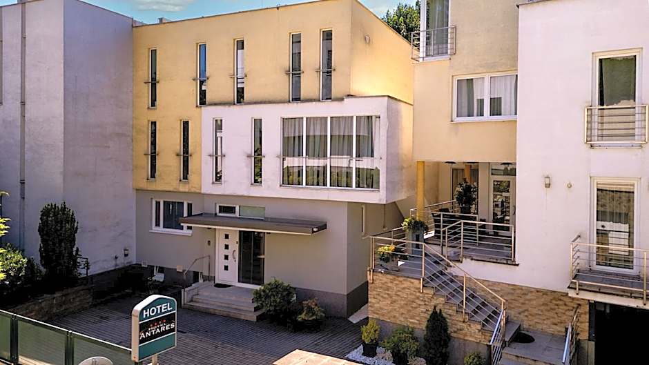 Hotel Antares