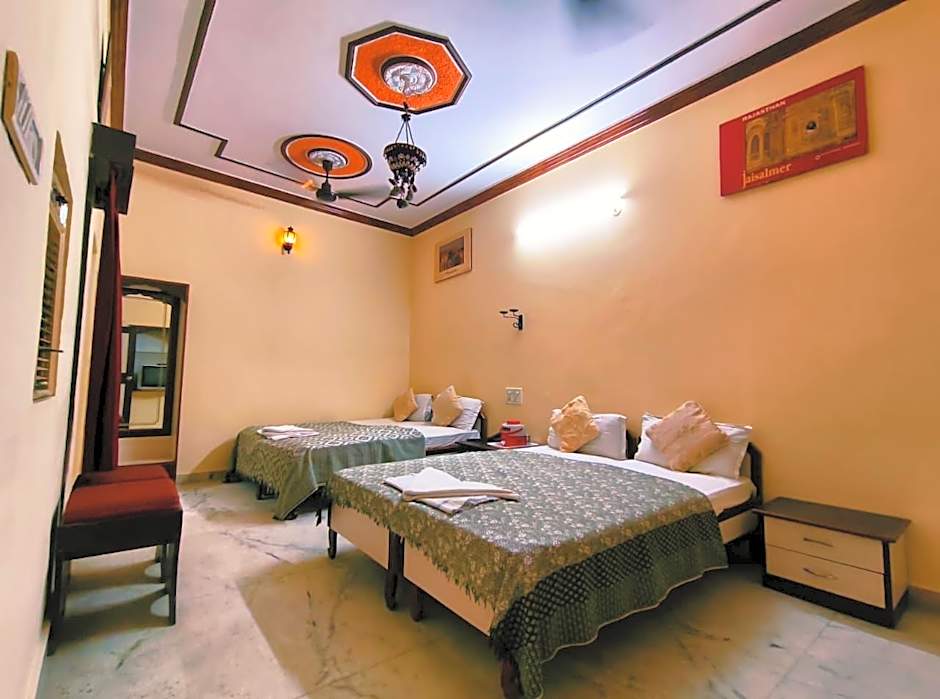 Hotel Jaisal Palace
