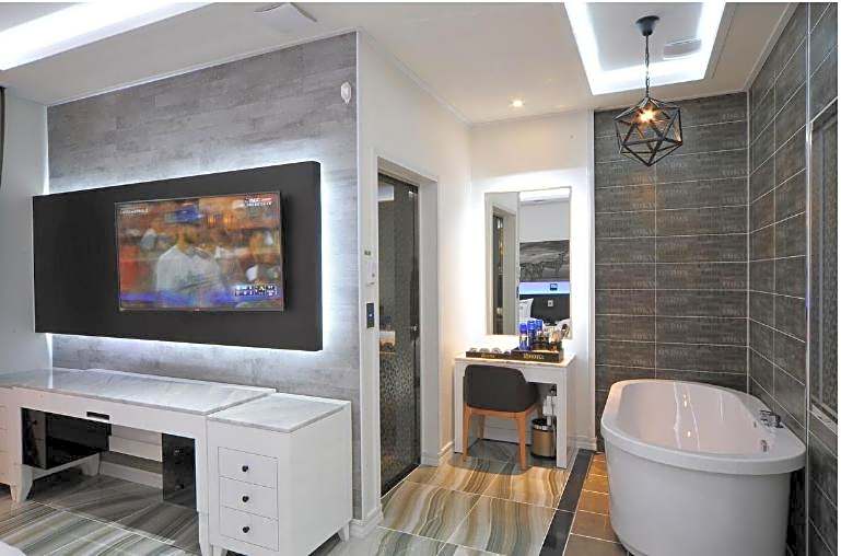 Mokpo Myeongpum Hotel