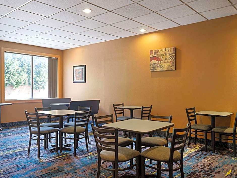 Baymont by Wyndham Indianapolis East