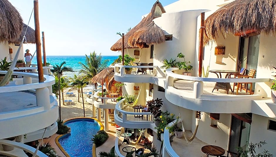 Playa Palms Beach Hotel