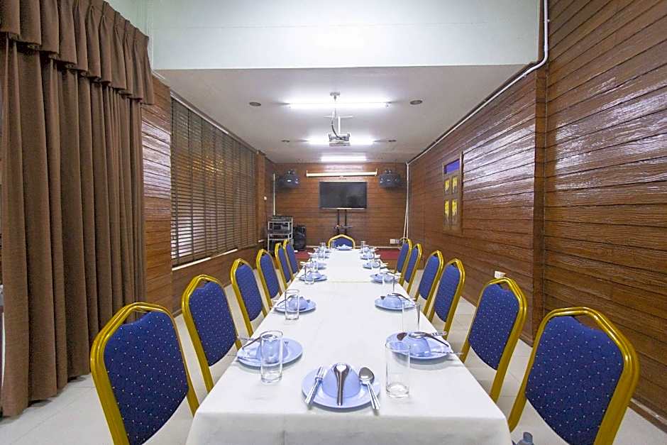 Pimpimarn Beach Hotel