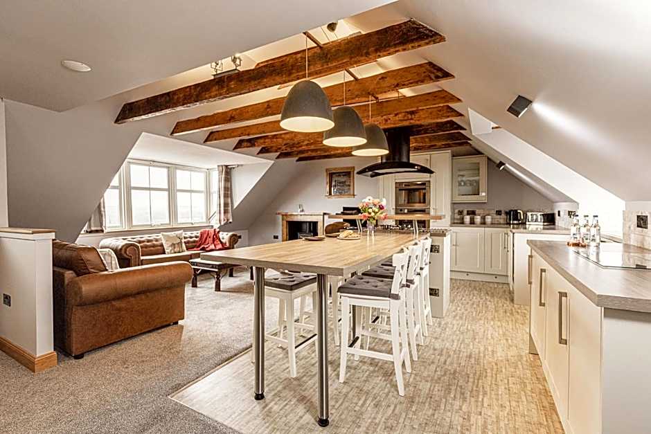 The Tower Gastro Pub & Apartments