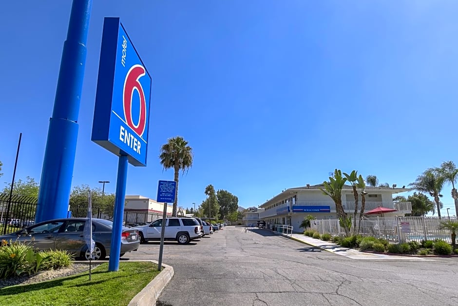 Motel 6 San Bernardino, CA - South