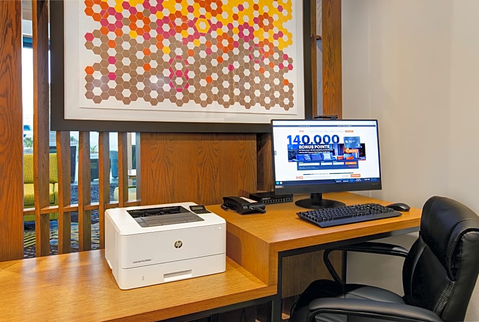 Holiday Inn Express And Suites Milwaukee - Brookfield By IHG