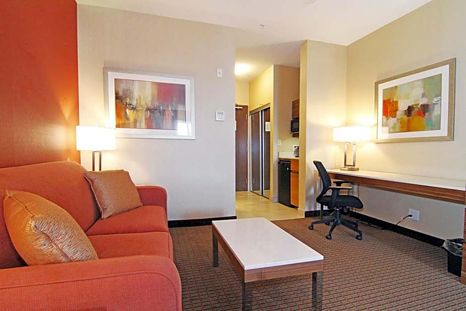 Holiday Inn Express and Suites Calgary University By IHG