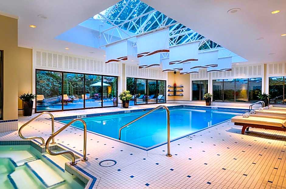 La Grande Residence at the Sutton Place Hotel