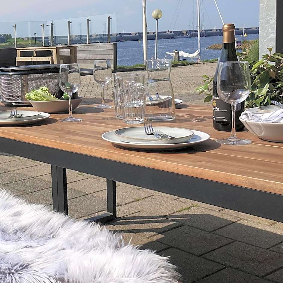 Dock Hotel Stellendam