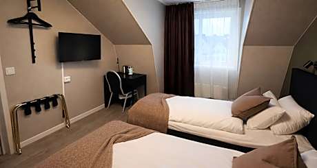 2 Single Beds Non-Smoking Standard Room Wi-Fi Full Breakfast