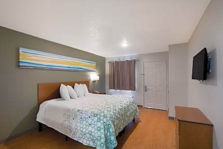 Studio King Room Non-Smoking