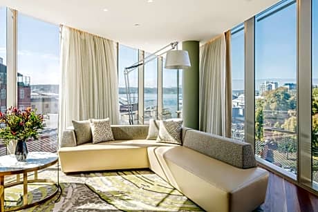 Pavilion King Suite