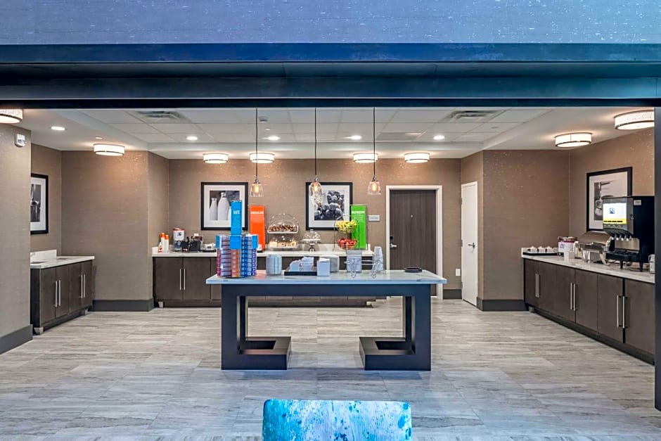 Hampton Inn By Hilton and Suites Dallas/Plano Central
