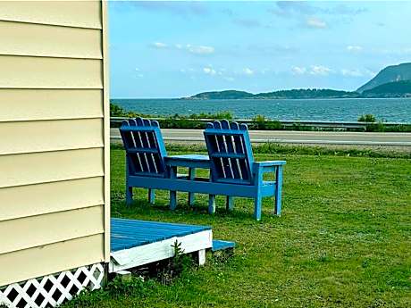 Sea Breeze Motel