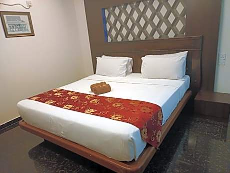 King Bed Room