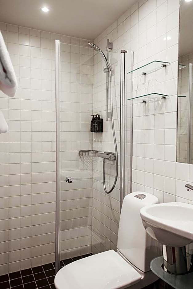 Home Hotel Wellington