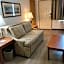Lavissh Inn and Suites