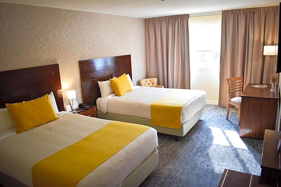 Howard Johnson Plaza & Convention Center Spa La Plata