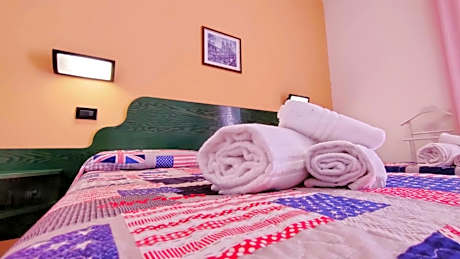 Twin Room with Private Bathroom