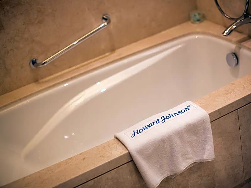 Howard Johnson Nanshan Plaza Bengbu Hotel