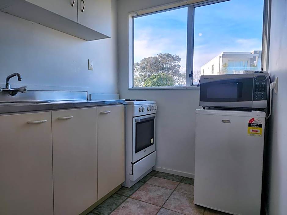 U Studios Paraparaumu Beach (formerly Copperfield Seaside Motel)