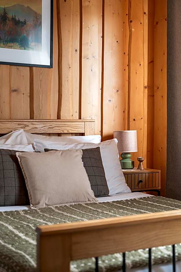 Willa Podhalanka Jacuzzi & sauna - drewniany dom dla 20 osób