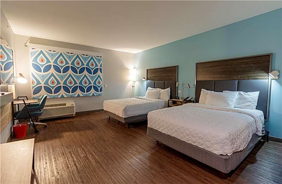 Tru by Hilton McKinney