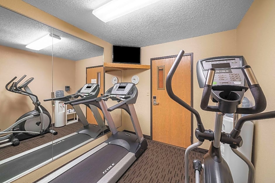 AmericInn by Wyndham Detroit Lakes