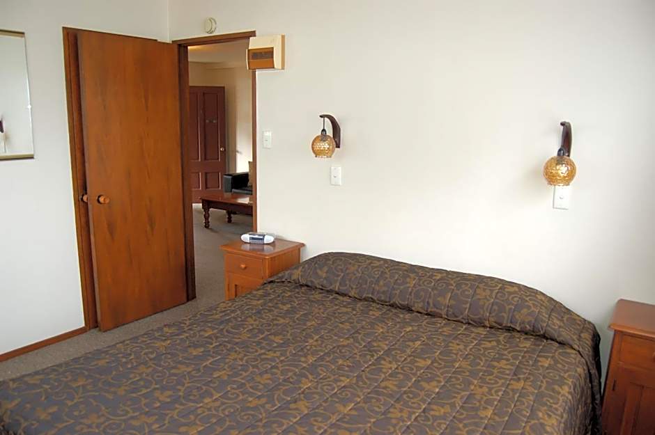 Carisbrook Motel
